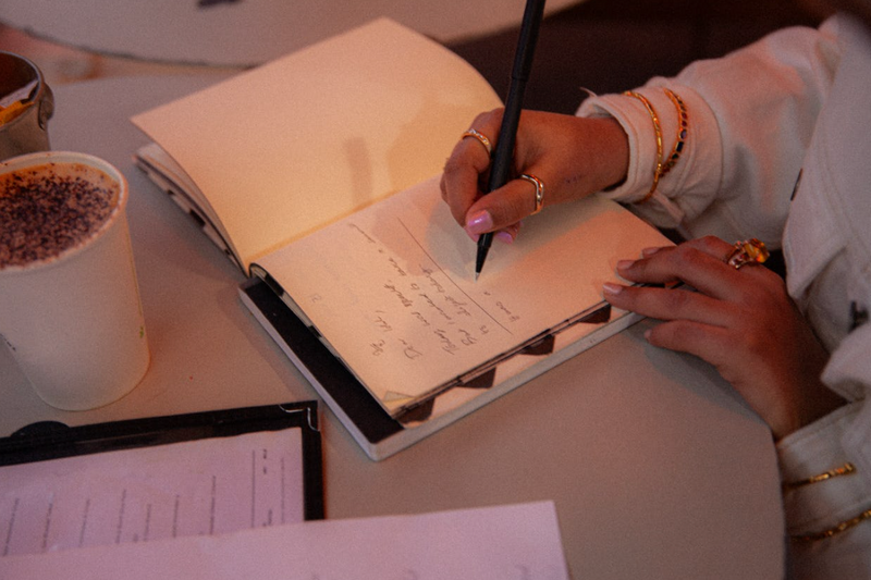 Online workshop: Write yourself calm | 4th June